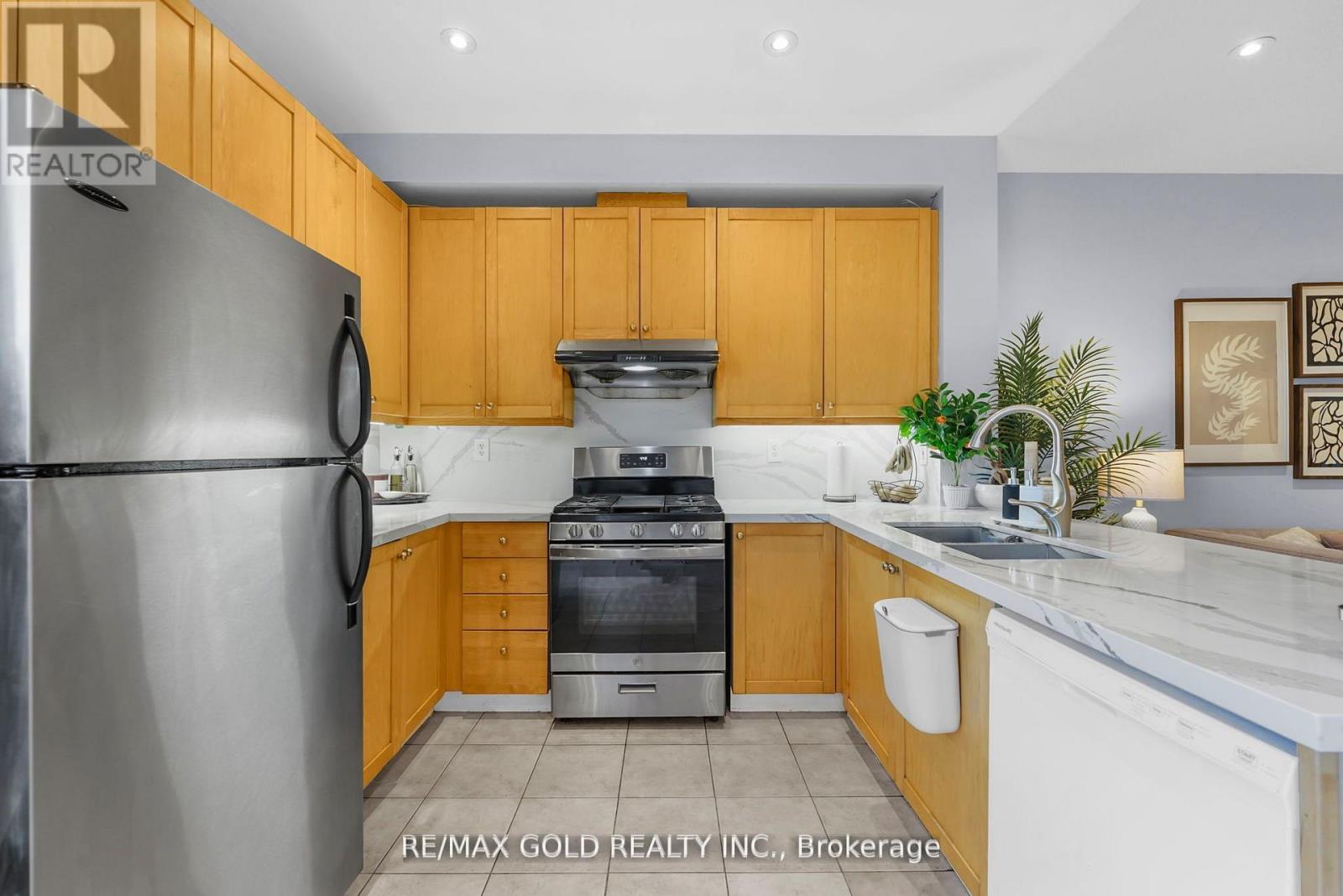 22 Nathaniel Crescent, Brampton, Ontario  L6Y 5M5 - Photo 19 - W13097776