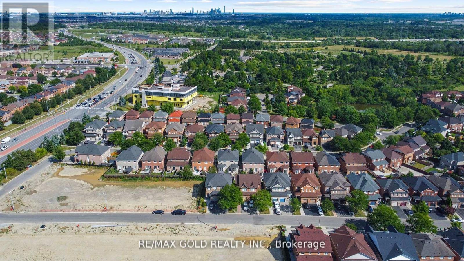 22 Nathaniel Crescent, Brampton, Ontario  L6Y 5M5 - Photo 47 - W13097776