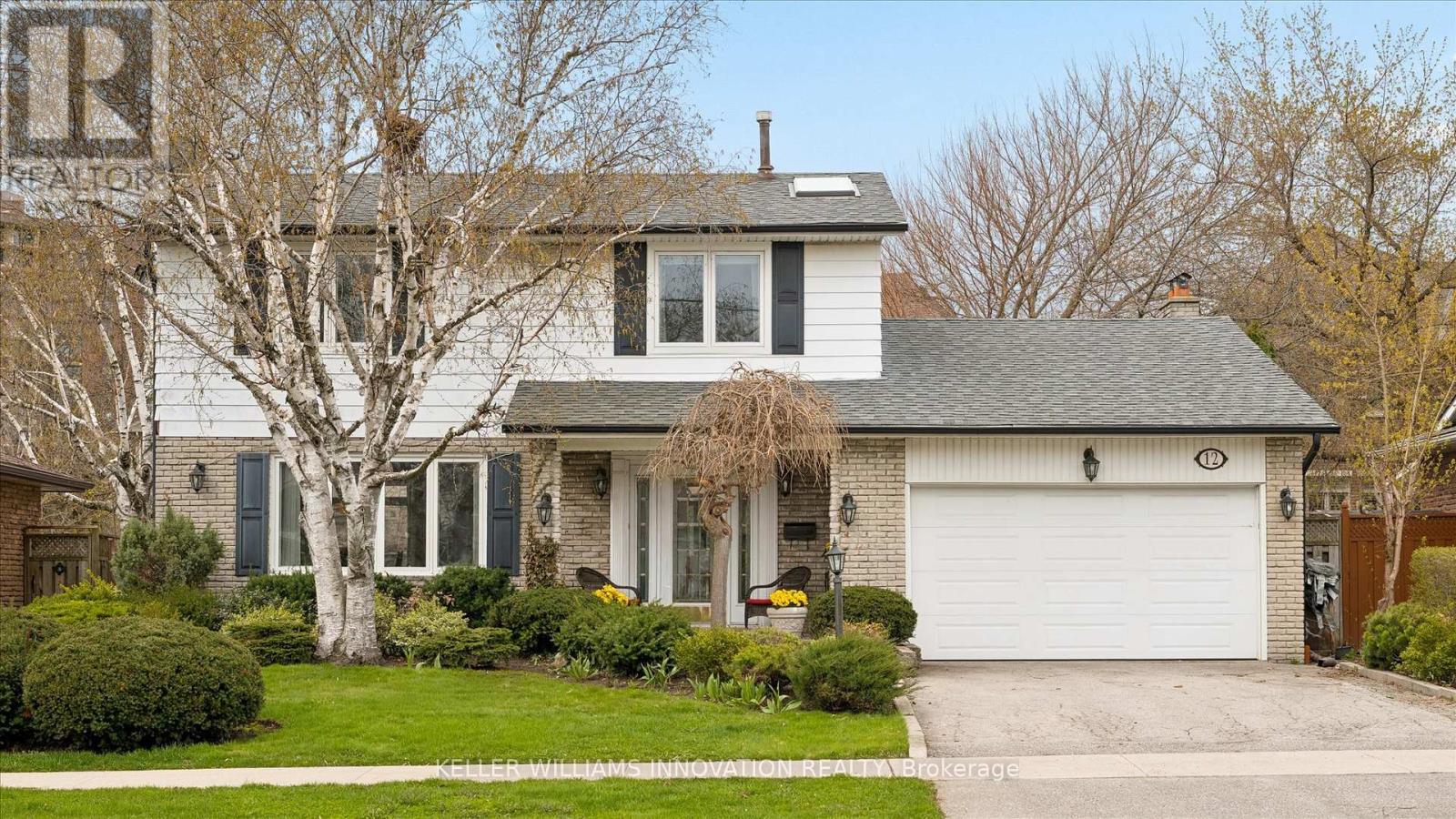 12 BURNHAMILL PLACE, Toronto, Ontario