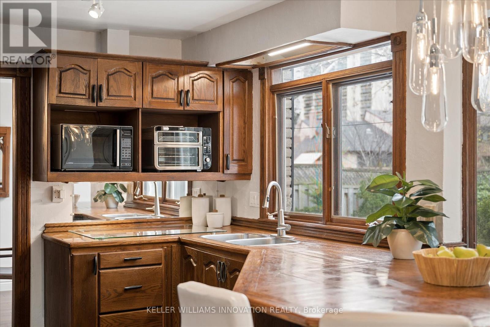 12 Burnhamill Place, Toronto, Ontario  M9C 3S4 - Photo 13 - W13097780