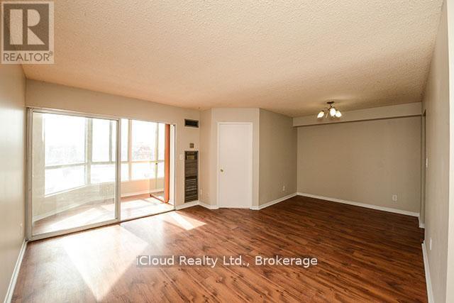202 - 145 Hillcrest Avenue, Mississauga, Ontario  L5B 3Z1 - Photo 10 - W13097788