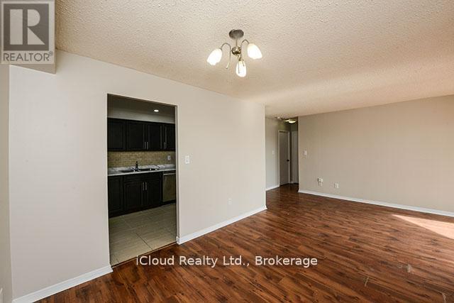 202 - 145 Hillcrest Avenue, Mississauga, Ontario  L5B 3Z1 - Photo 13 - W13097788