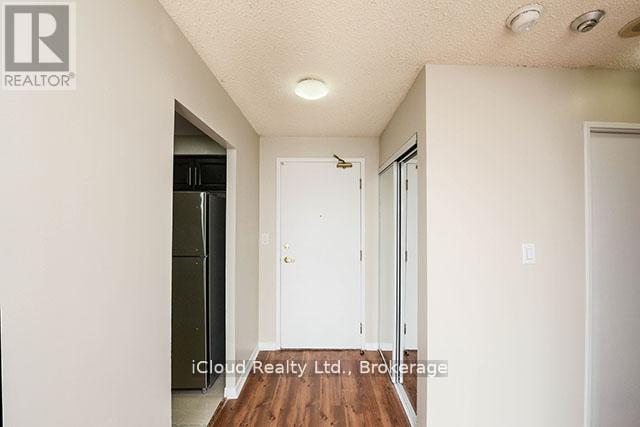 202 - 145 Hillcrest Avenue, Mississauga, Ontario  L5B 3Z1 - Photo 7 - W13097788