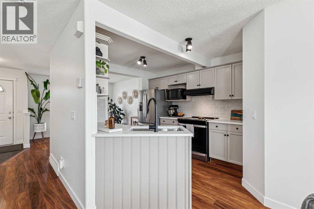 94 West Springs Way Sw, Calgary, Alberta  T3H 5G5 - Photo 9 - A2308830