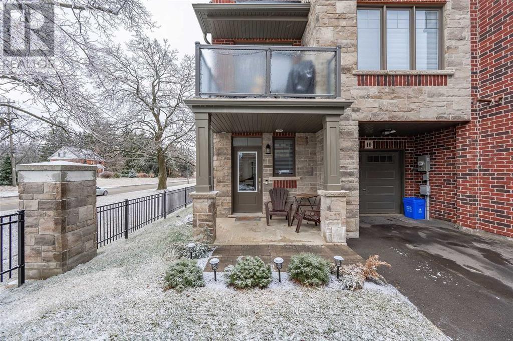 10 Showers Lane, Hamilton, Ontario  L9G 0H2 - Photo 3 - X13097474