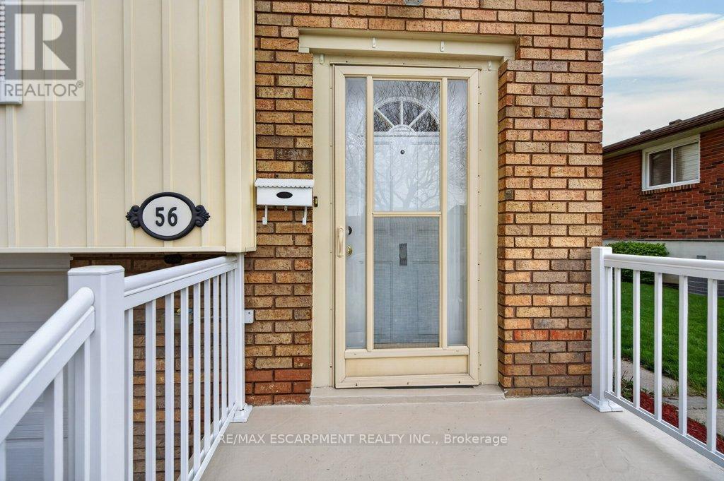 56 Brookstream Court, Hamilton, Ontario  L8K 6J2 - Photo 4 - X13097522