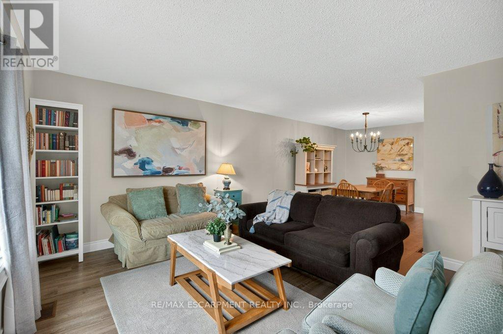 56 Brookstream Court, Hamilton, Ontario  L8K 6J2 - Photo 7 - X13097522
