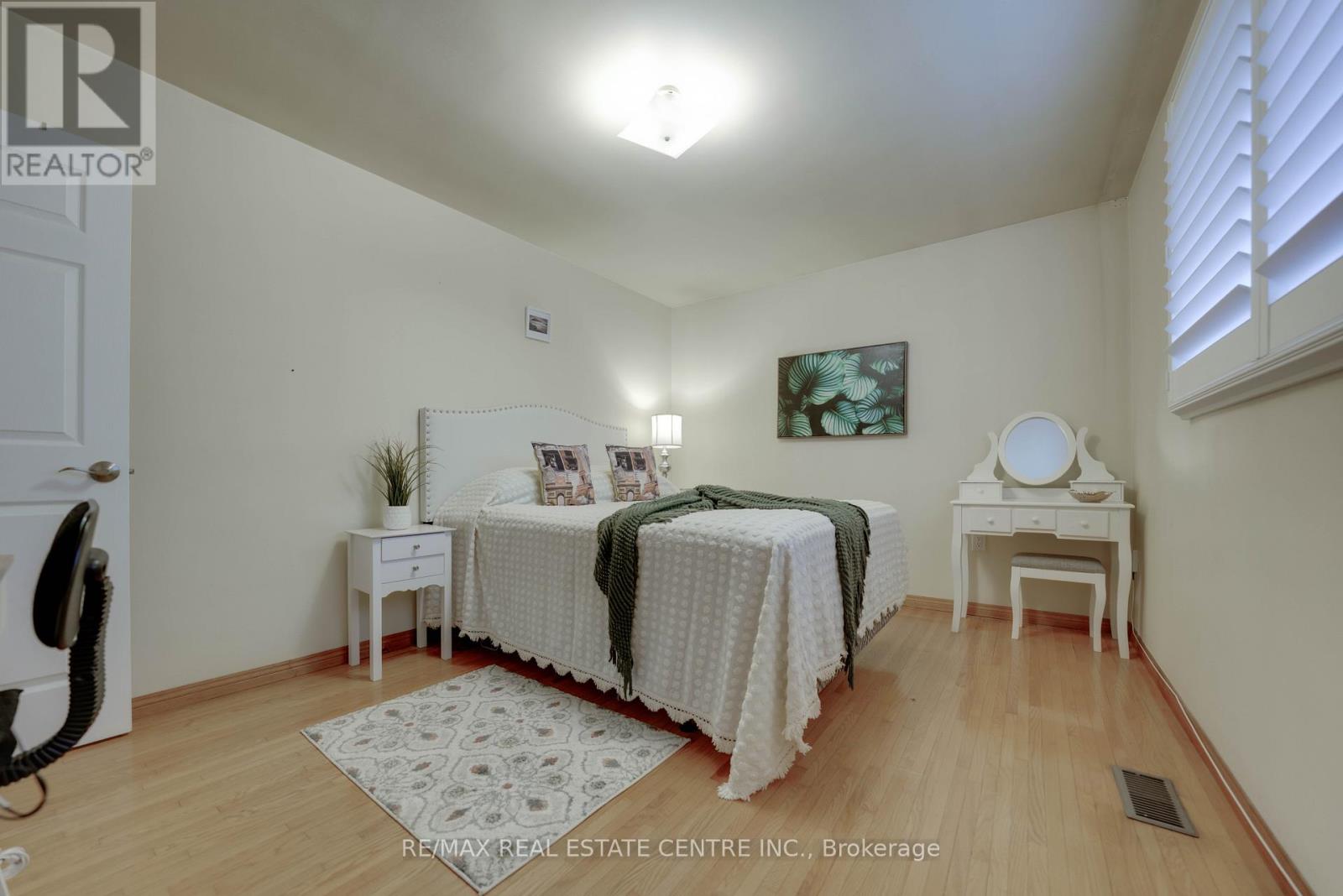 683 Seventh Avenue S, Hamilton, Ontario  L8V 1Z1 - Photo 17 - X13097588