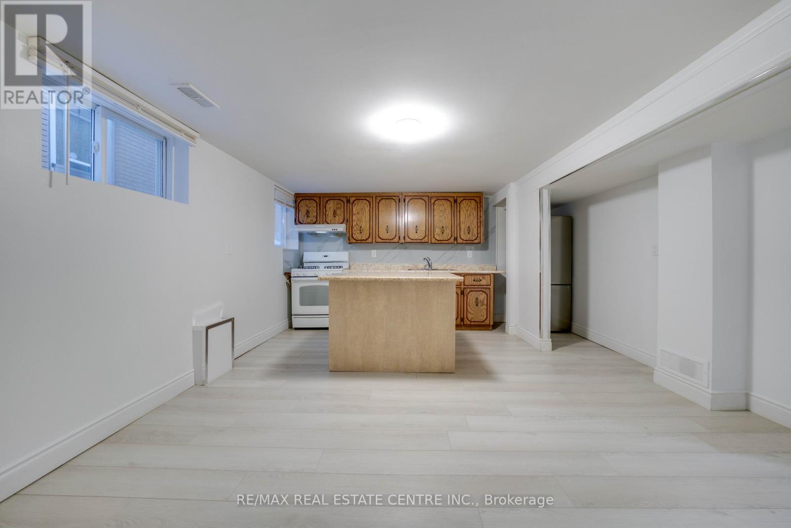 683 Seventh Avenue S, Hamilton, Ontario  L8V 1Z1 - Photo 30 - X13097588
