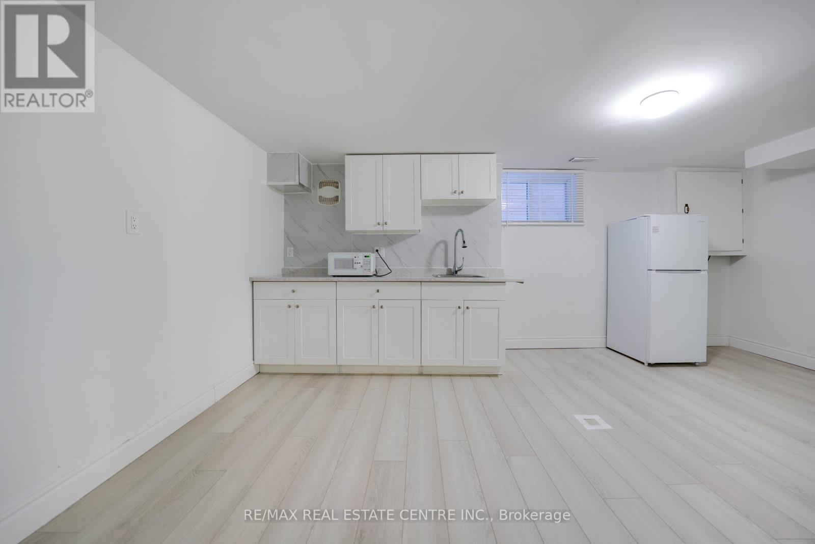 683 Seventh Avenue S, Hamilton, Ontario  L8V 1Z1 - Photo 39 - X13097588