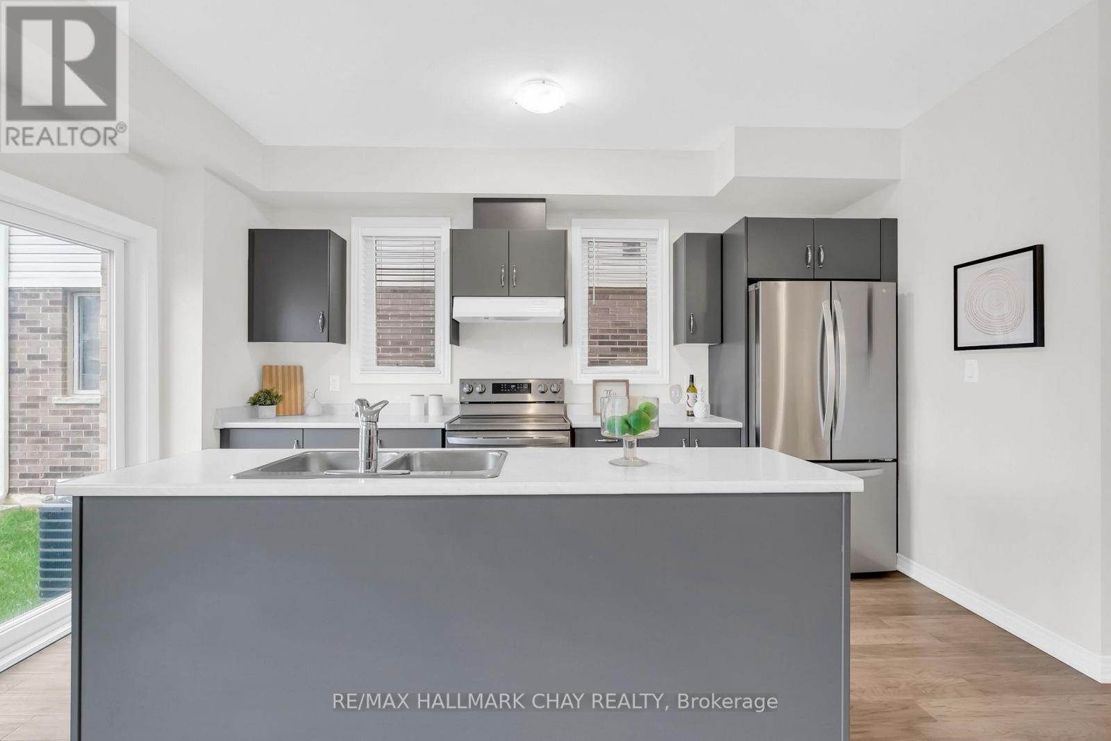 92 Aquasanta Crescent, Hamilton, Ontario  L9B 0J9 - Photo 10 - X13097642