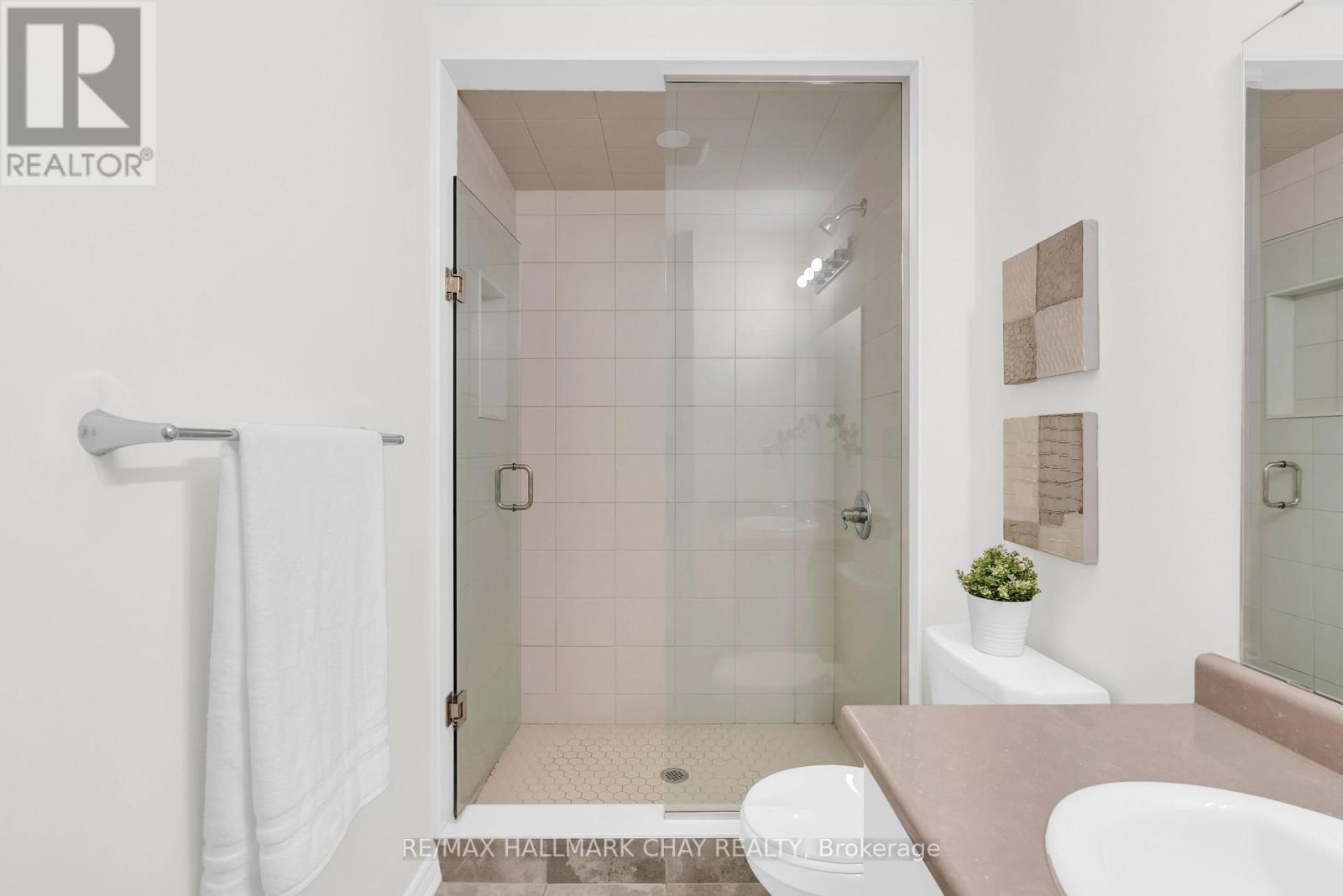 92 Aquasanta Crescent, Hamilton, Ontario  L9B 0J9 - Photo 20 - X13097642