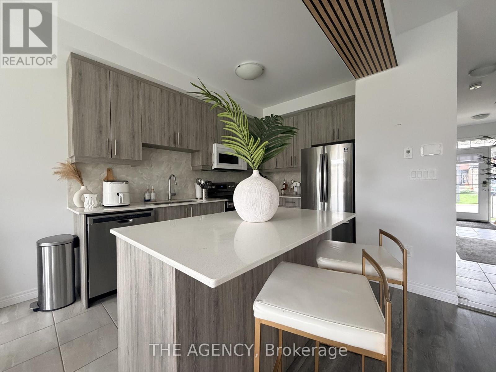 28 Baker Lane, Brant, Ontario  N3L 0J7 - Photo 13 - X13097720