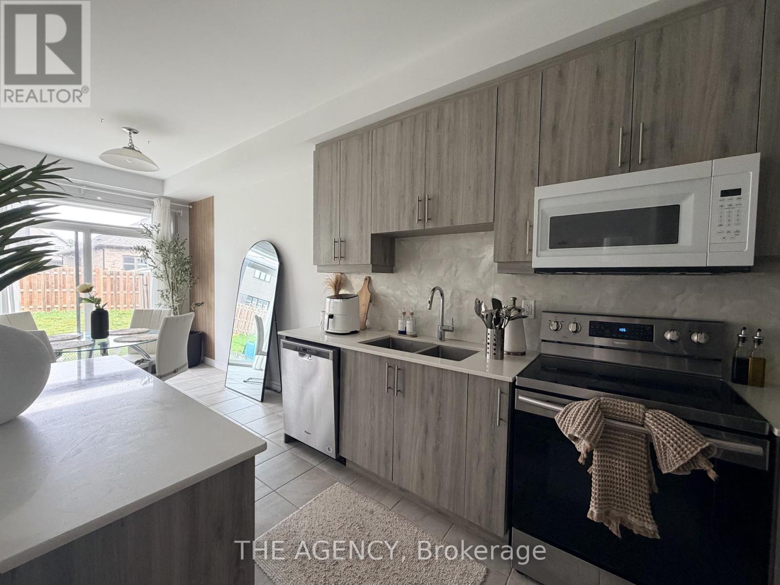 28 Baker Lane, Brant, Ontario  N3L 0J7 - Photo 16 - X13097720