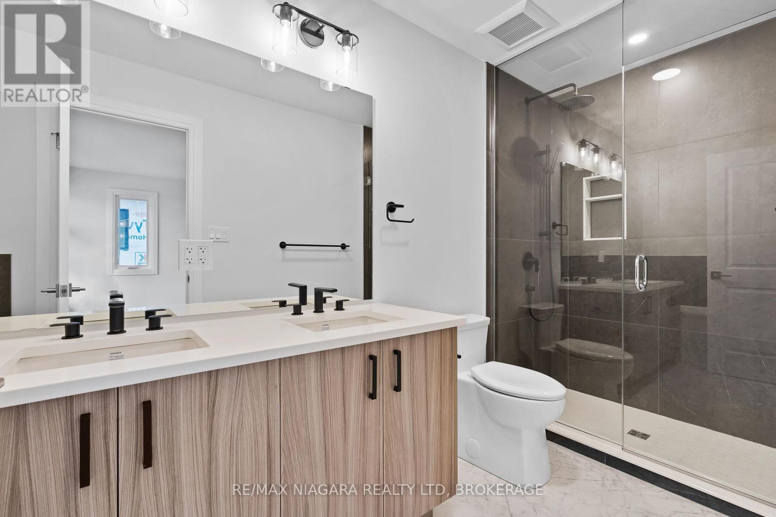 6414 Sunshine Common, Niagara Falls, Ontario  L2G 0E4 - Photo 25 - X13097906