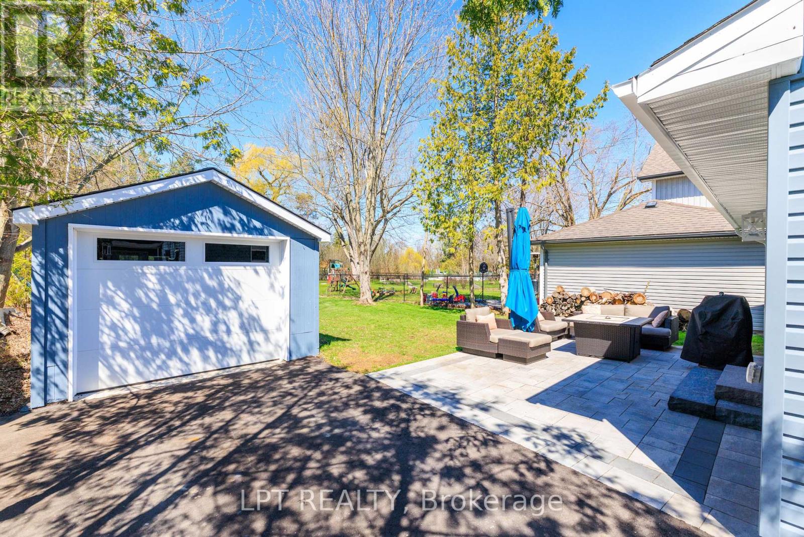 808 Montsell Avenue, Georgina, Ontario  L0E 1S0 - Photo 23 - N12890164