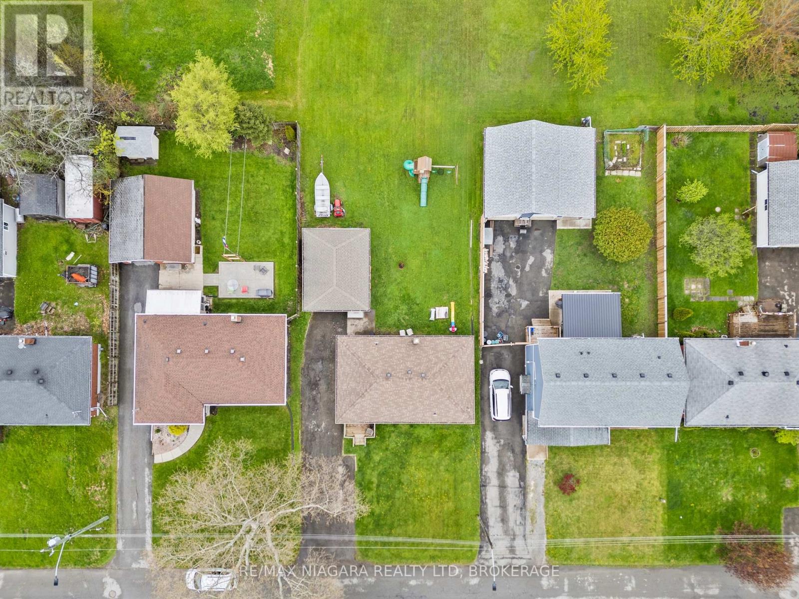25 Bosnich Avenue, Welland, Ontario  L3C 2W6 - Photo 44 - X13095562