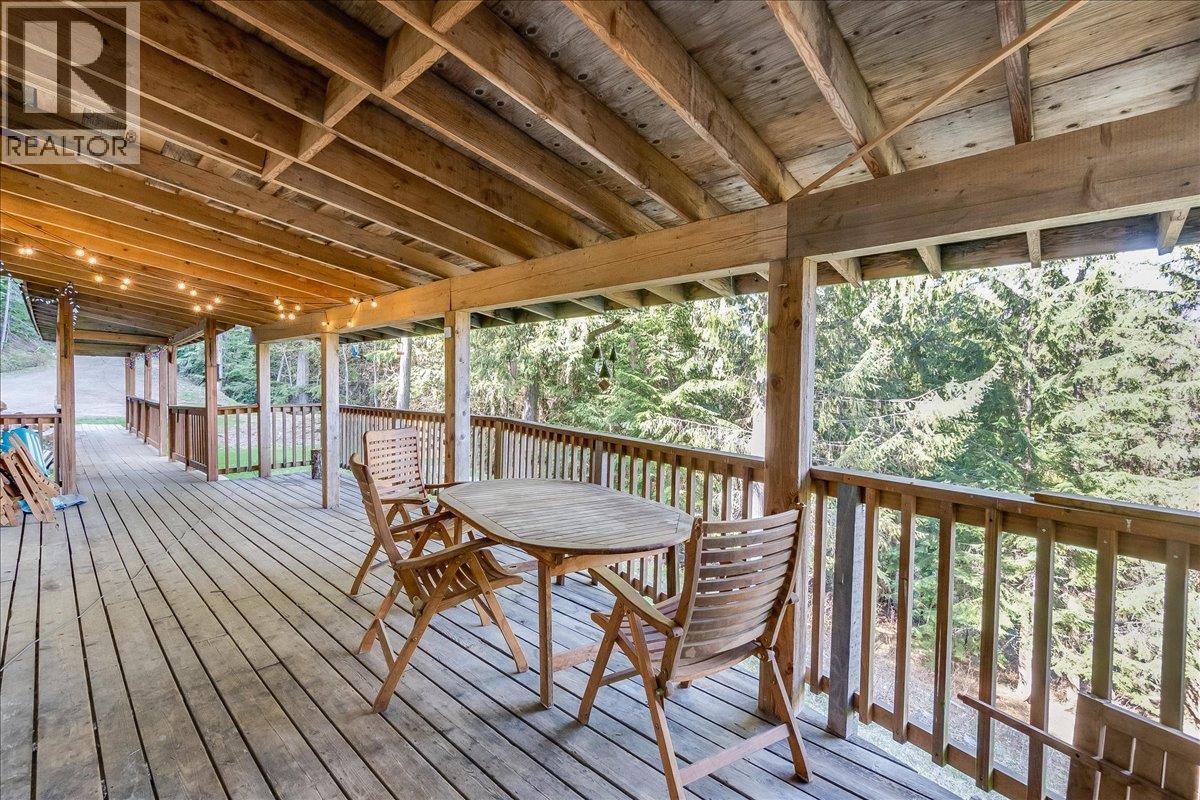 8749 6 Highway, Silverton, British Columbia  V0G 2B0 - Photo 2 - 10386137