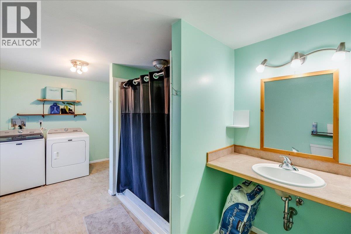 8749 6 Highway, Silverton, British Columbia  V0G 2B0 - Photo 23 - 10386137