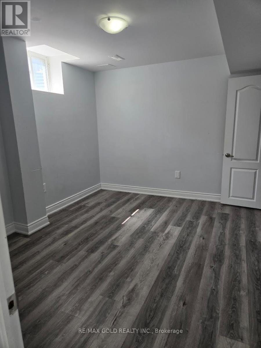 75 Executive Court, Brampton, Ontario  L6R 0L5 - Photo 12 - W13097594