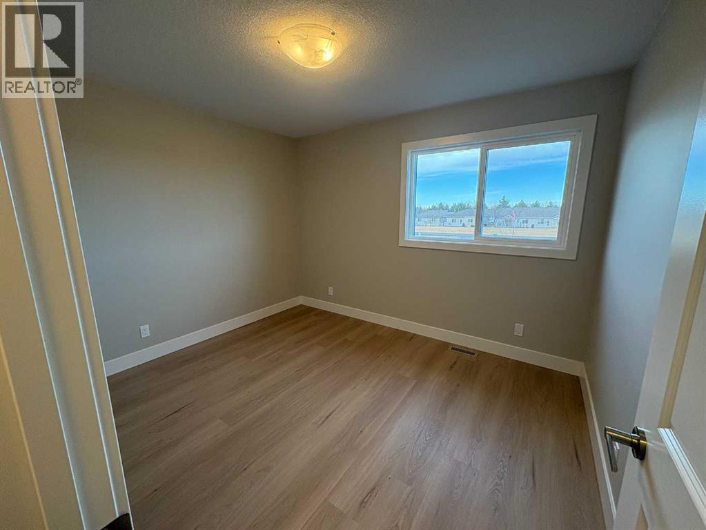421 Meadowlark Way, Vulcan, Alberta  T0L 2B0 - Photo 11 - A2229129