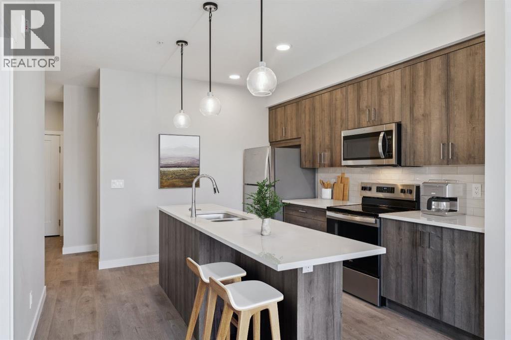 412, 700 Shawnee Square SW, Calgary, Alberta  T2Y 0Z6 - Photo 2 - A2284896