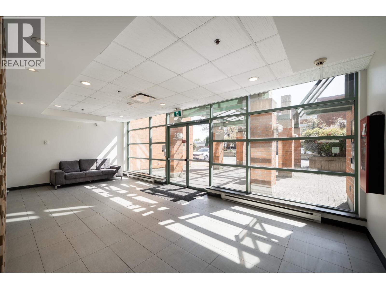 207 223 Mountain Highway, North Vancouver, British Columbia  V7J 3V3 - Photo 16 - R3120821