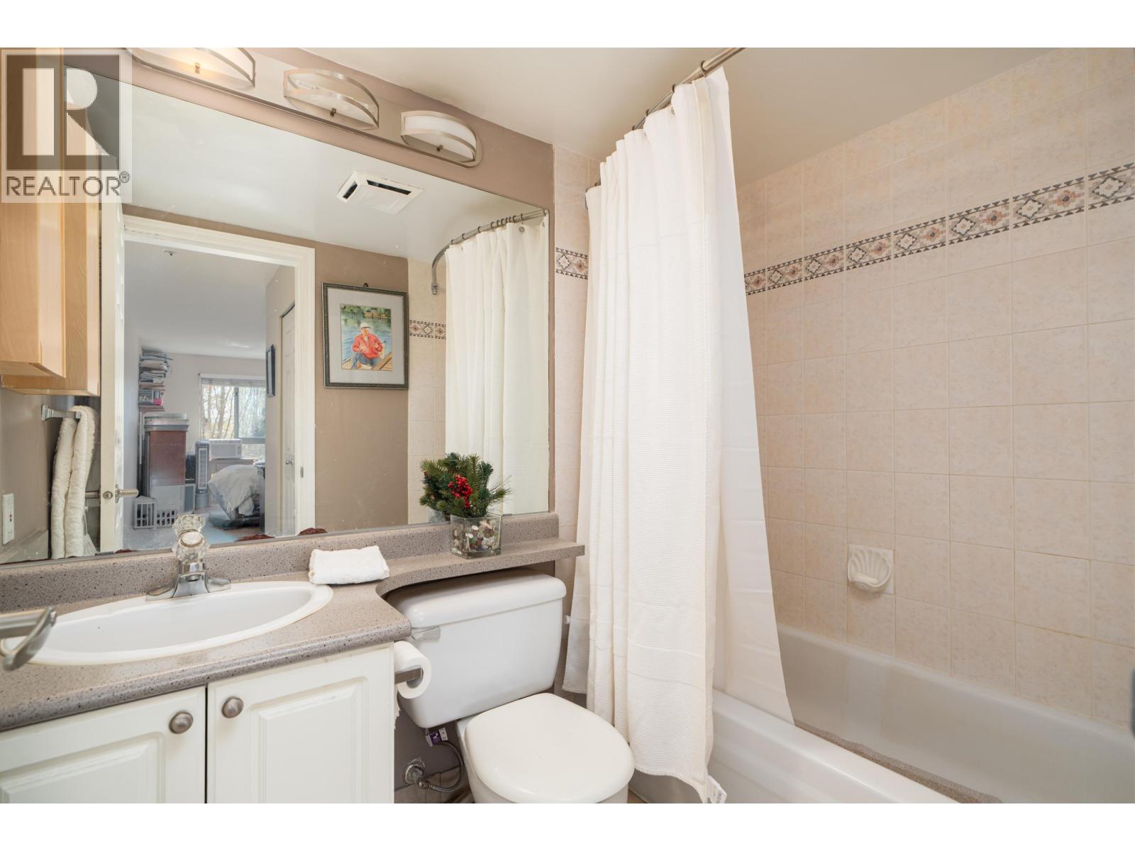 207 223 Mountain Highway, North Vancouver, British Columbia  V7J 3V3 - Photo 9 - R3120821