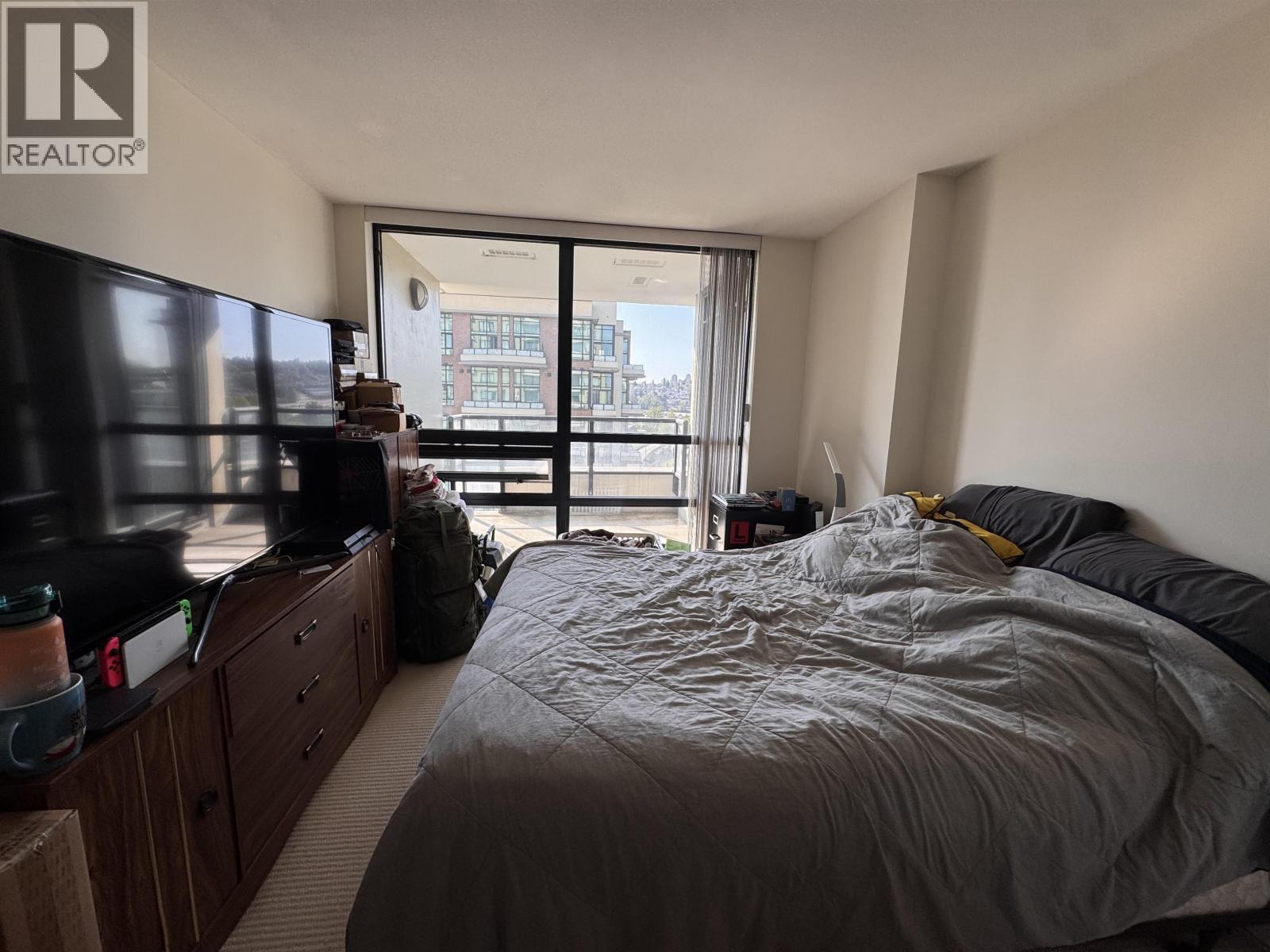 1107 1 Renaissance Square, New Westminster, British Columbia  V3M 0B6 - Photo 7 - R3120881
