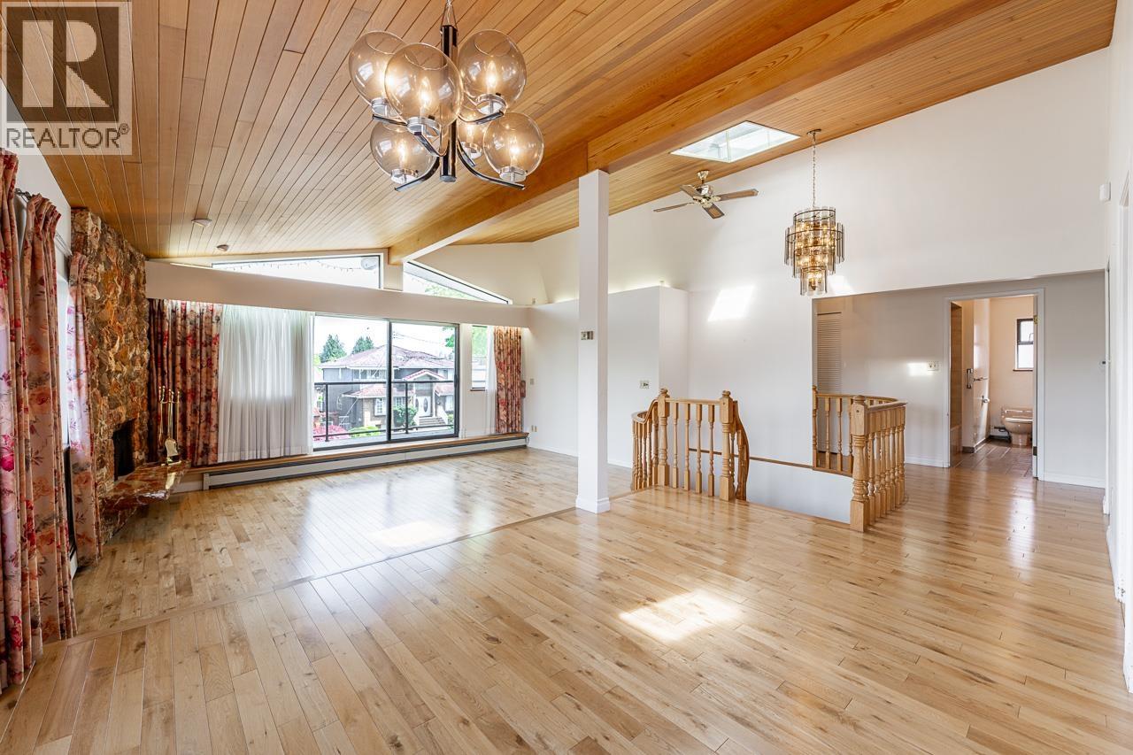 6041 Selma Avenue, Burnaby, British Columbia  V5H 3R1 - Photo 5 - R3120865
