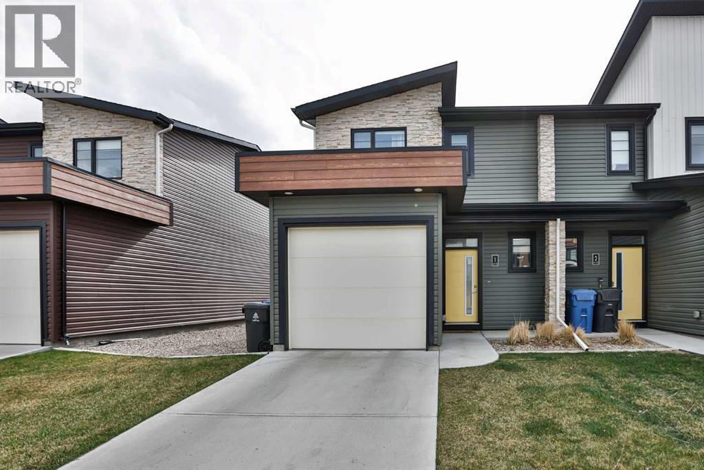1, 410 Highlands Boulevard W, Lethbridge, Alberta