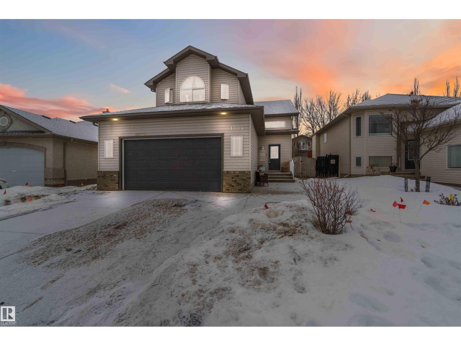 1304 Oakland Cr, Devon, Alberta  T9G 2E6 - Photo 1 - E4473984