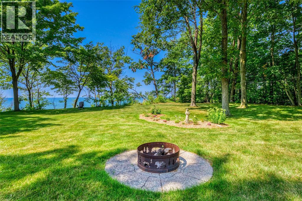 5168 Lakeshore Road, Plympton-Wyoming, Ontario  N0N 1J6 - Photo 36 - 25013568
