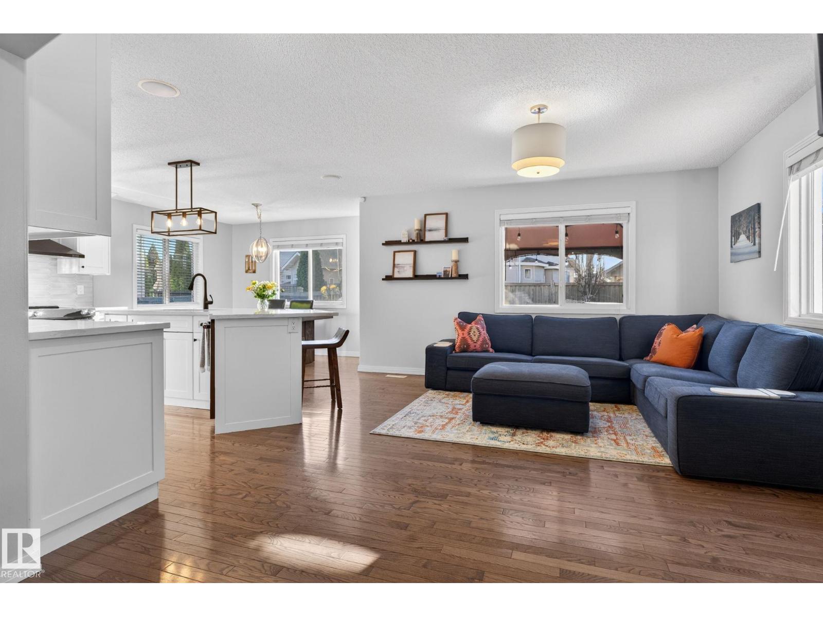 5112 206 St Nw, Edmonton, Alberta  T6M 0C5 - Photo 2 - E4486312