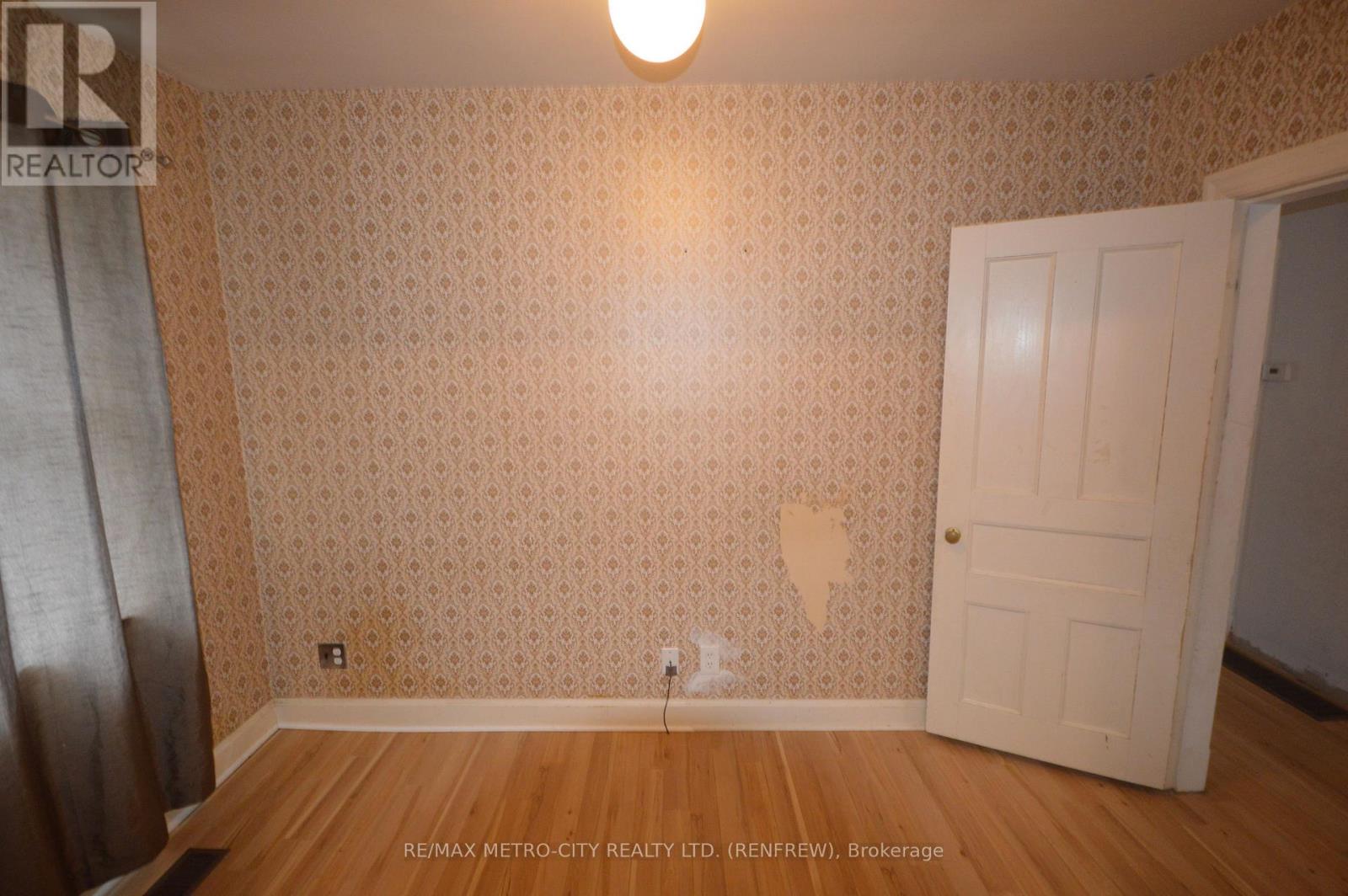 143 Munroe Avenue W, Renfrew, Ontario  K7V 3L2 - Photo 6 - X13097972