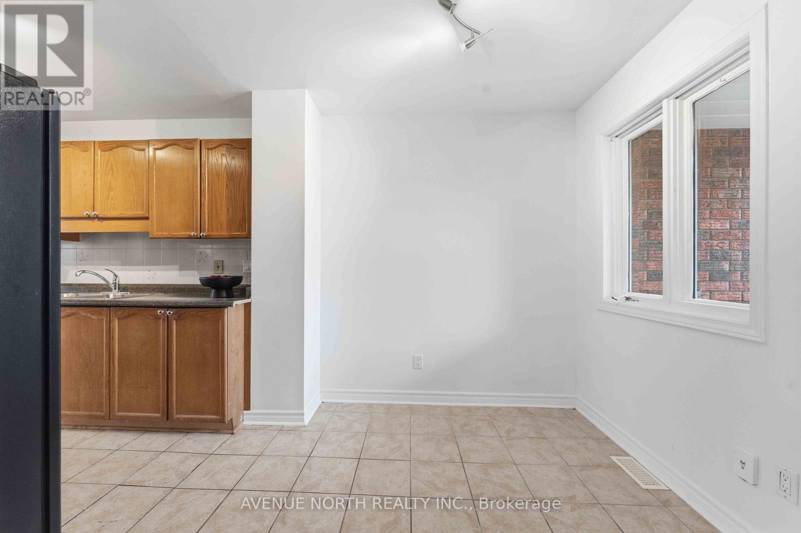 7 Hendrie Court, Ottawa, Ontario  K2L 4A4 - Photo 12 - X13097808