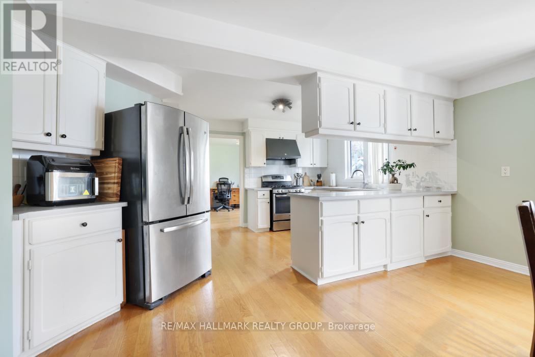 2003 Hollybrook Crescent, Ottawa, Ontario  K1J 7Y4 - Photo 12 - X13097820