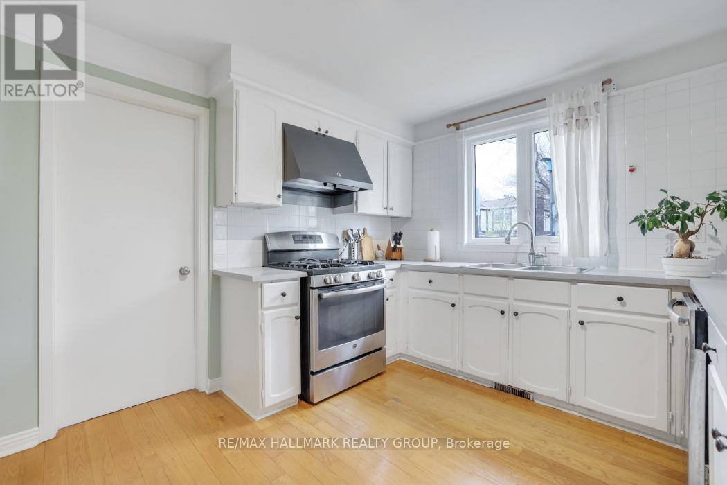 2003 Hollybrook Crescent, Ottawa, Ontario  K1J 7Y4 - Photo 13 - X13097820