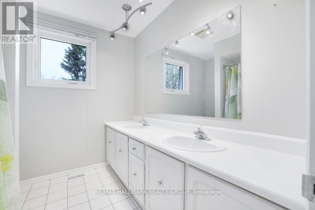 2003 Hollybrook Crescent, Ottawa, Ontario  K1J 7Y4 - Photo 29 - X13097820
