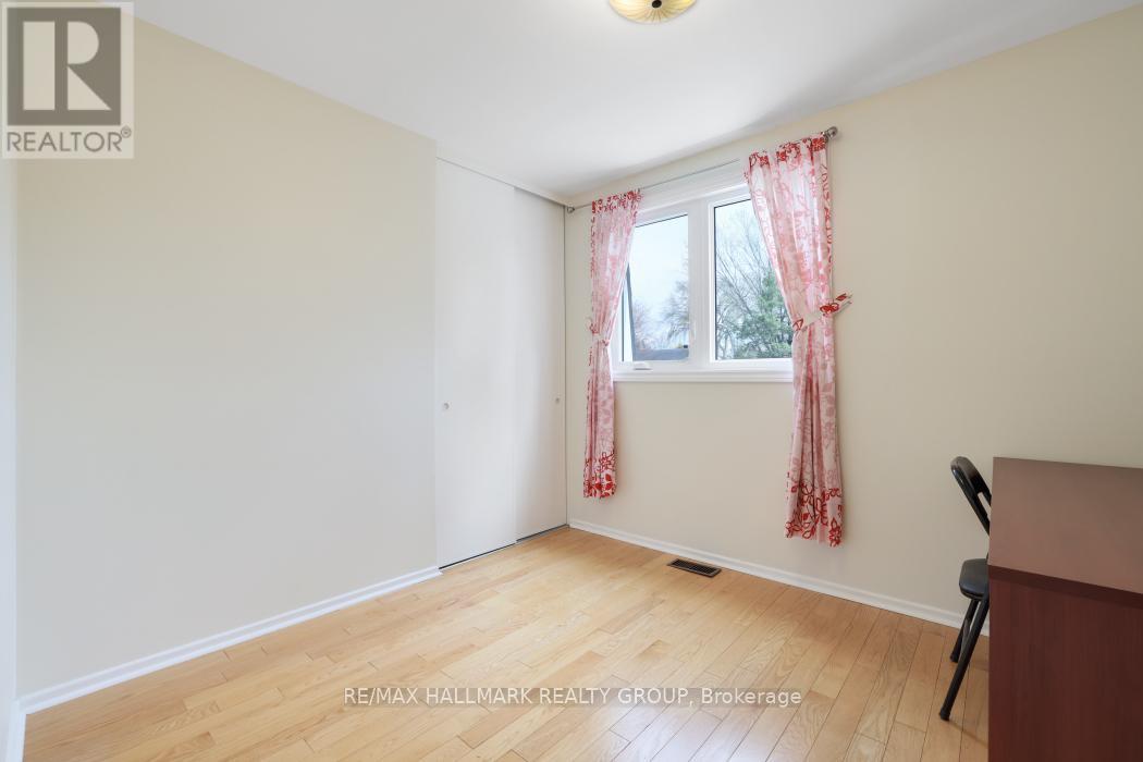 2003 Hollybrook Crescent, Ottawa, Ontario  K1J 7Y4 - Photo 33 - X13097820
