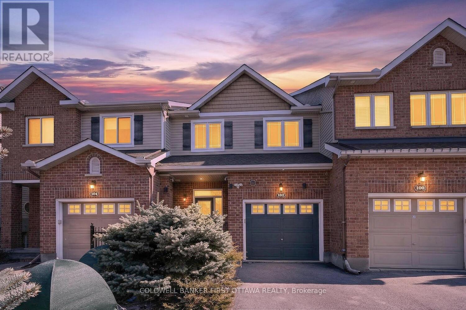 102 WINDANCE CRESCENT, Ottawa, Ontario