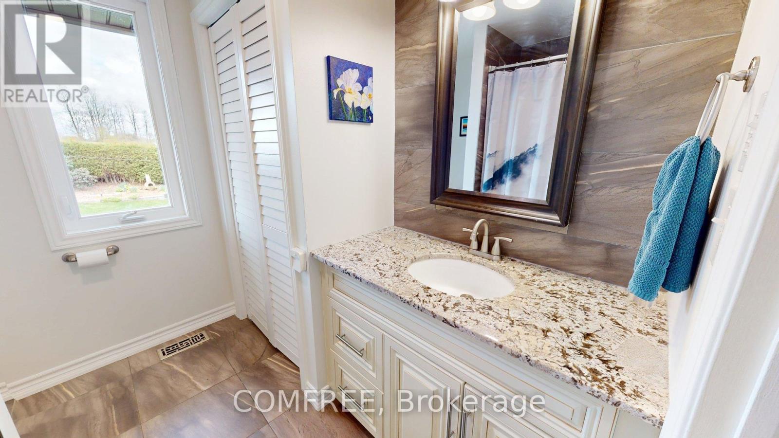 15 Orkney Road, Hamilton, Ontario  L0R 1T0 - Photo 7 - X13097948