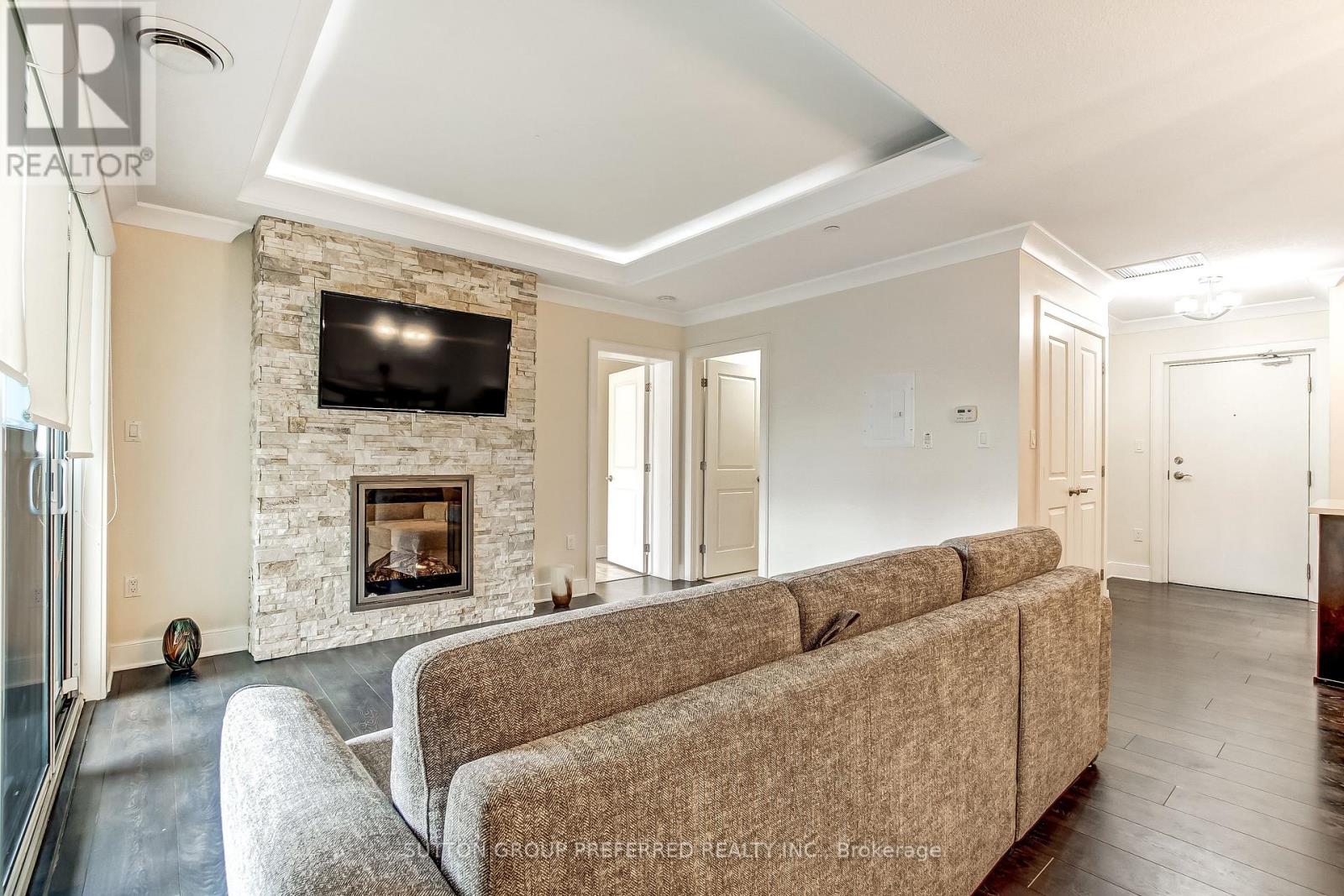 211 - 320 Sugarcreek Trail, London North, Ontario  N6H 2M6 - Photo 14 - X13078512