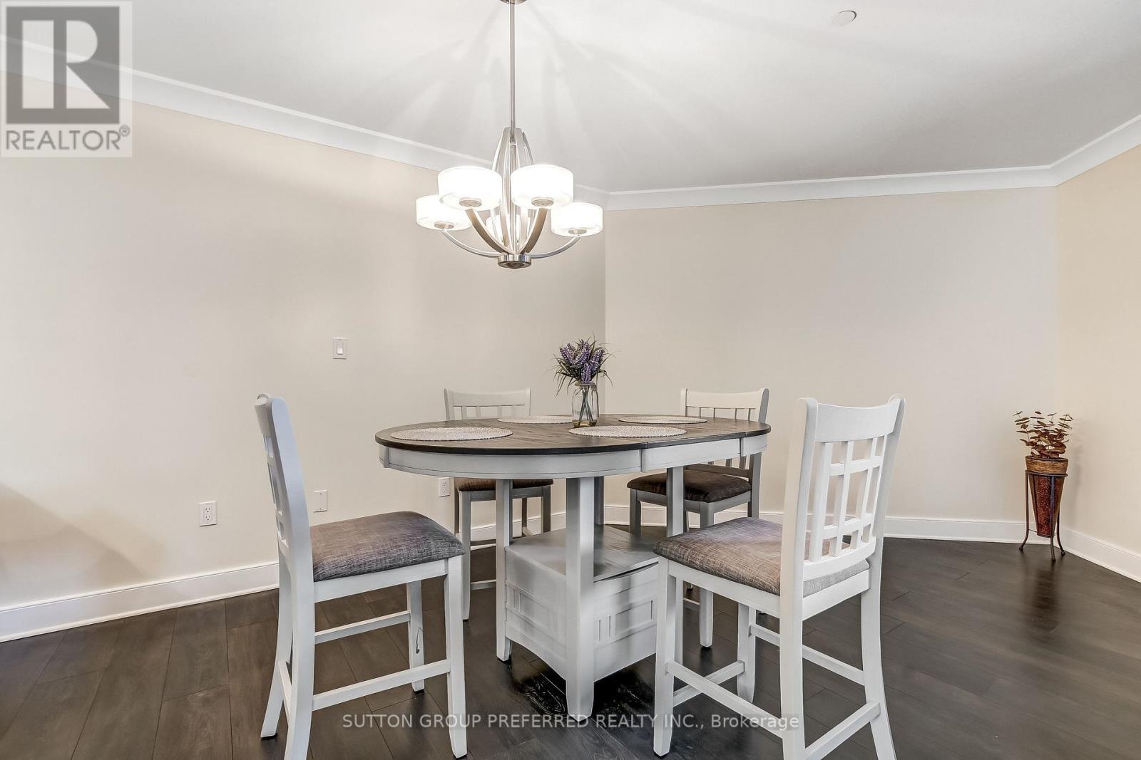 211 - 320 Sugarcreek Trail, London North, Ontario  N6H 2M6 - Photo 7 - X13078512