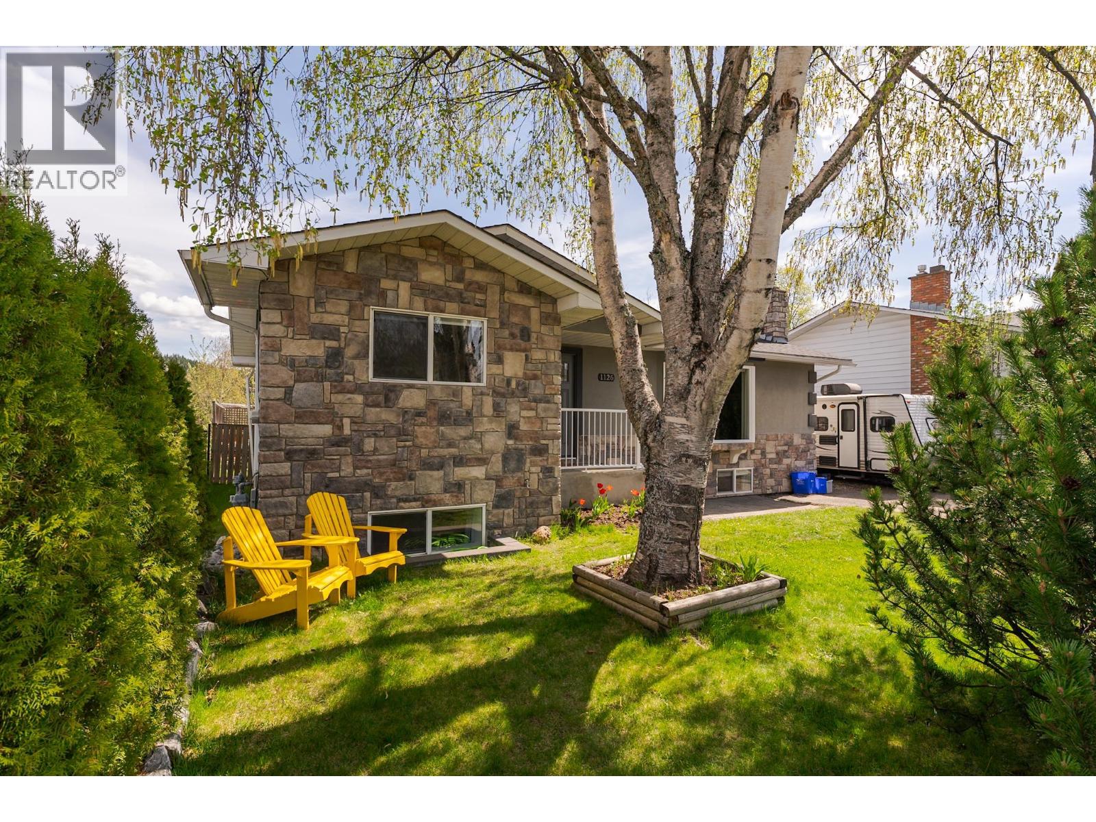 1126 STIRLING DRIVE, Prince George, British Columbia