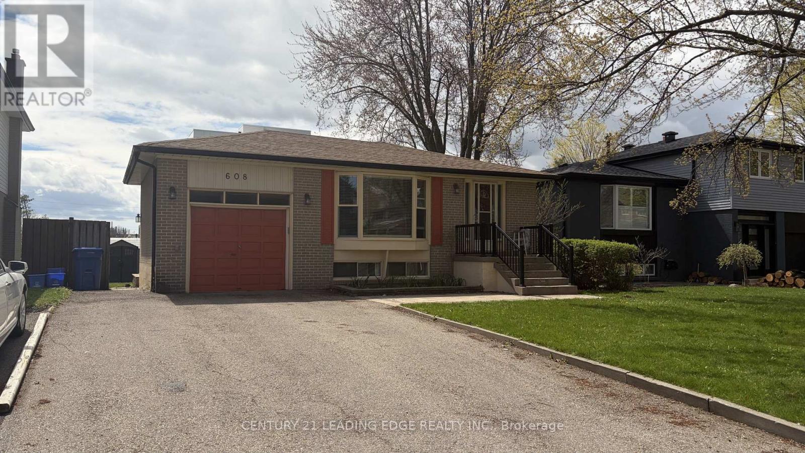 608 RUPERT AVENUE, Whitchurch-Stouffville, Ontario