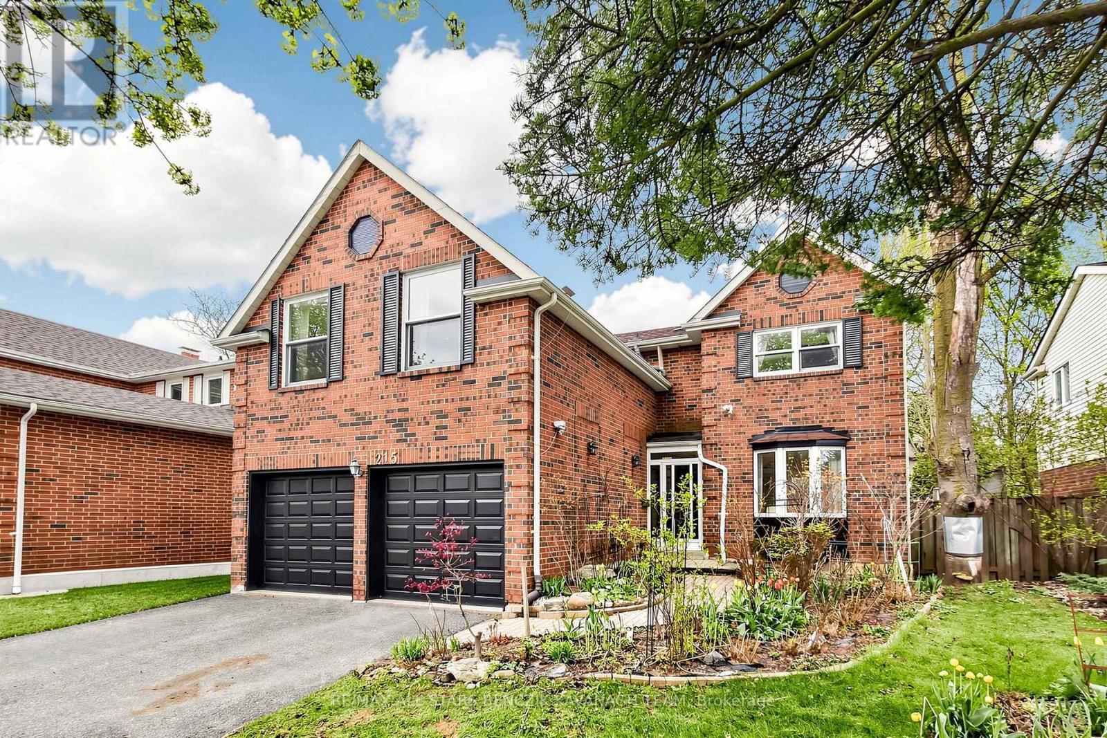 215 FINCHAM AVENUE, Markham, Ontario
