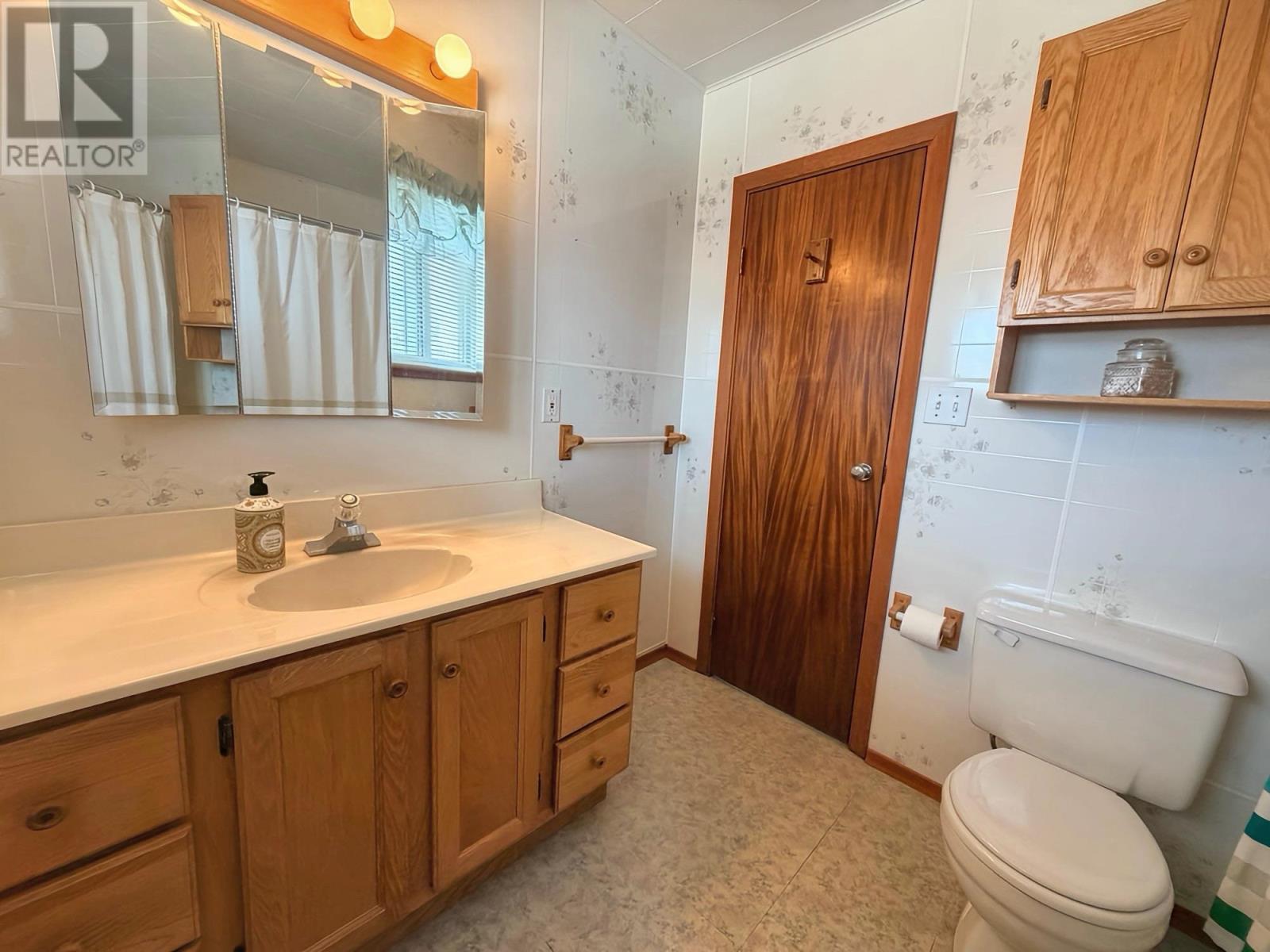 110 Beamish Ave W, Geraldton, Ontario  P0T 1M0 - Photo 11 - TB2600944