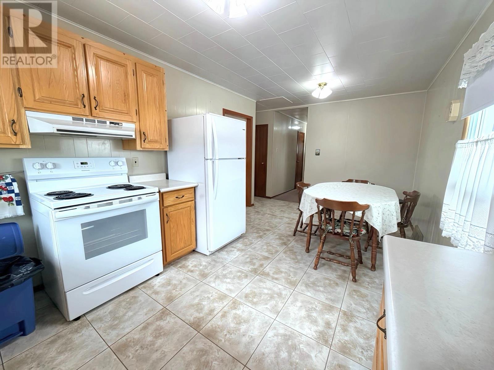 110 Beamish Ave W, Geraldton, Ontario  P0T 1M0 - Photo 9 - TB2600944
