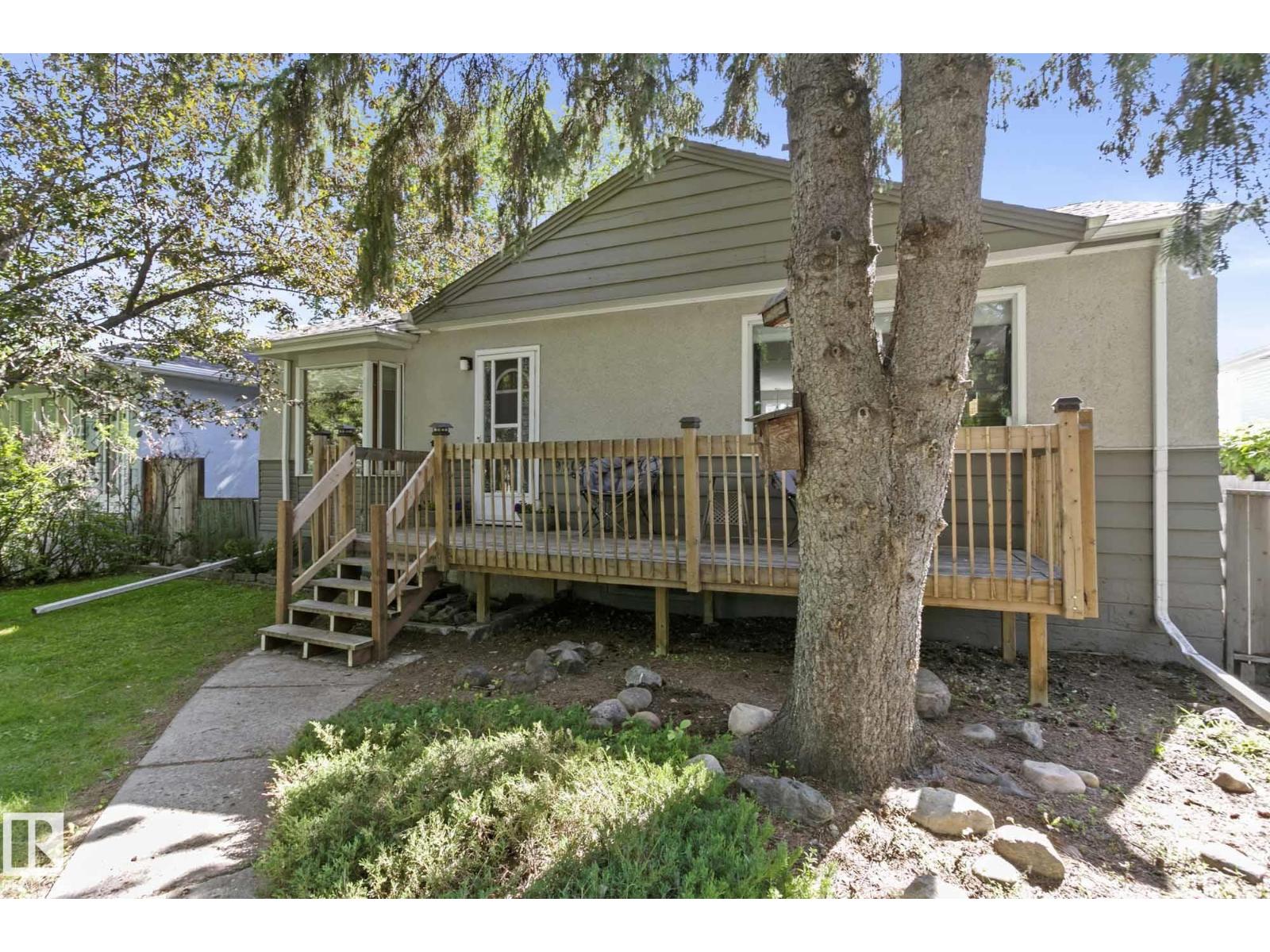9203 76 ST NW, edmonton, Alberta